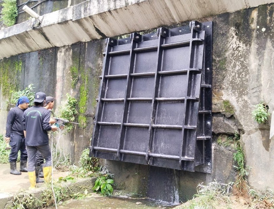 HDPE Flap Gate